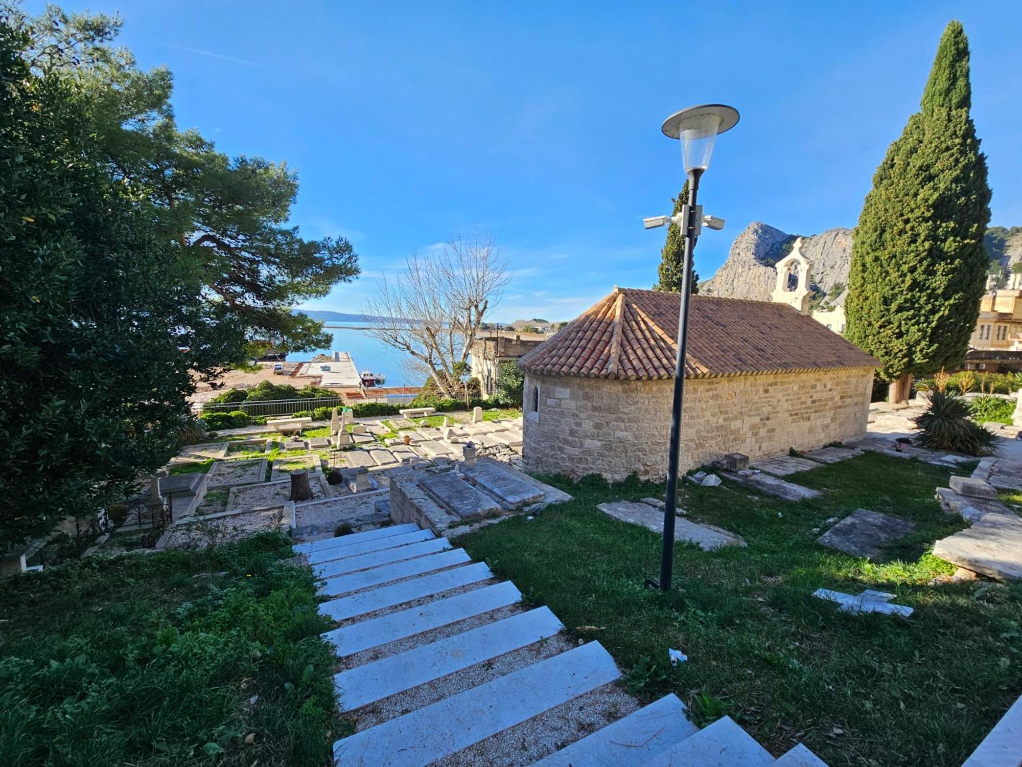 Morska Postelja - Sea Bed Lägenhet Omiš Exteriör bild